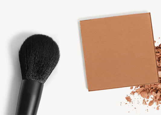 Hoe breng je bronzing powder aan?