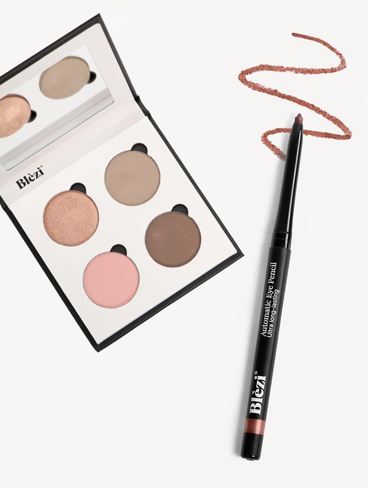 Blue Eyes Vivid Eye Make up Set