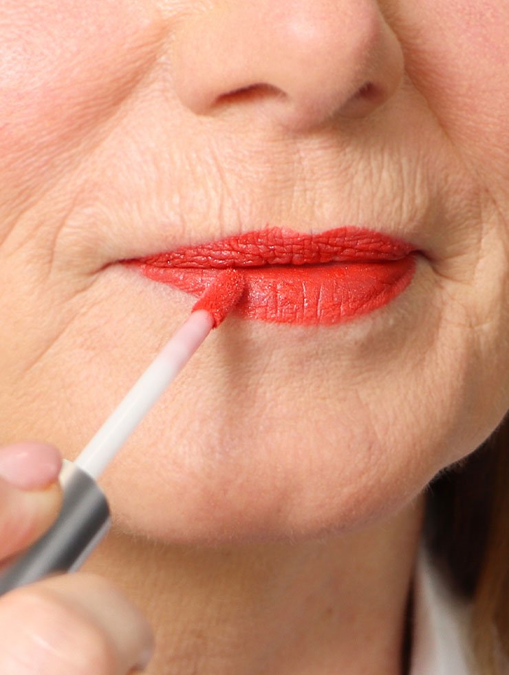 Lip fix kleur op lippen 45 breezy red