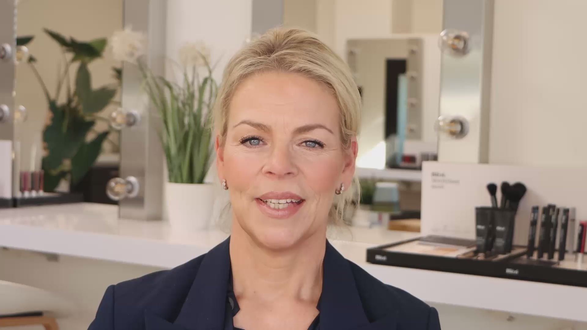 Video tips overhangende oogleden 