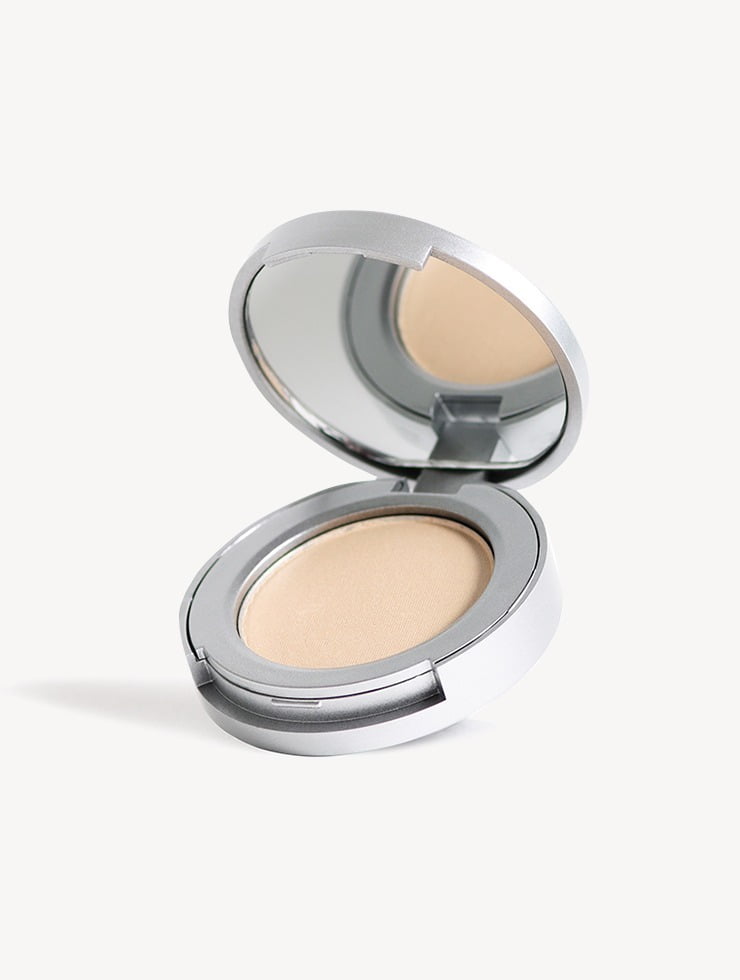 Eye Shadow 75 Chic Champagne Blèzi Eye Shadow 75 Chic Champagne