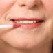 Lip Fix 12 Vintage Rose Blèzi Lip Fix 12 Vintage Rose aanbrengen op lippen
