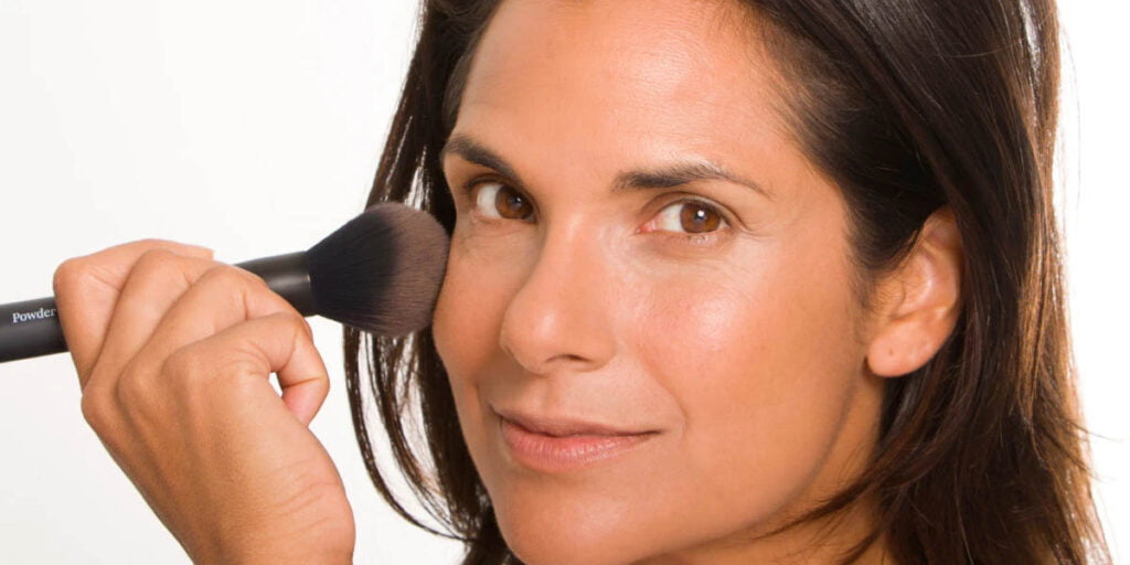 Bronzer aanbrengen